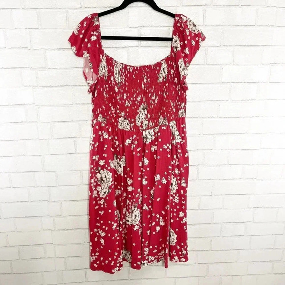 Torrid Faded Red/Pink Floral Smocked Flutter Sleeve Sundress Women's Size 1X - Picture 2 of 9